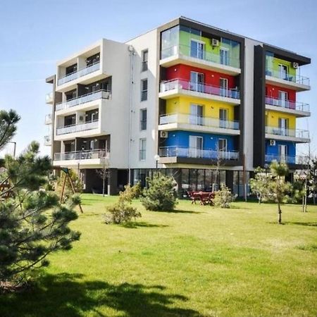 Beside Airport Apartment Otopeni Bagian luar foto