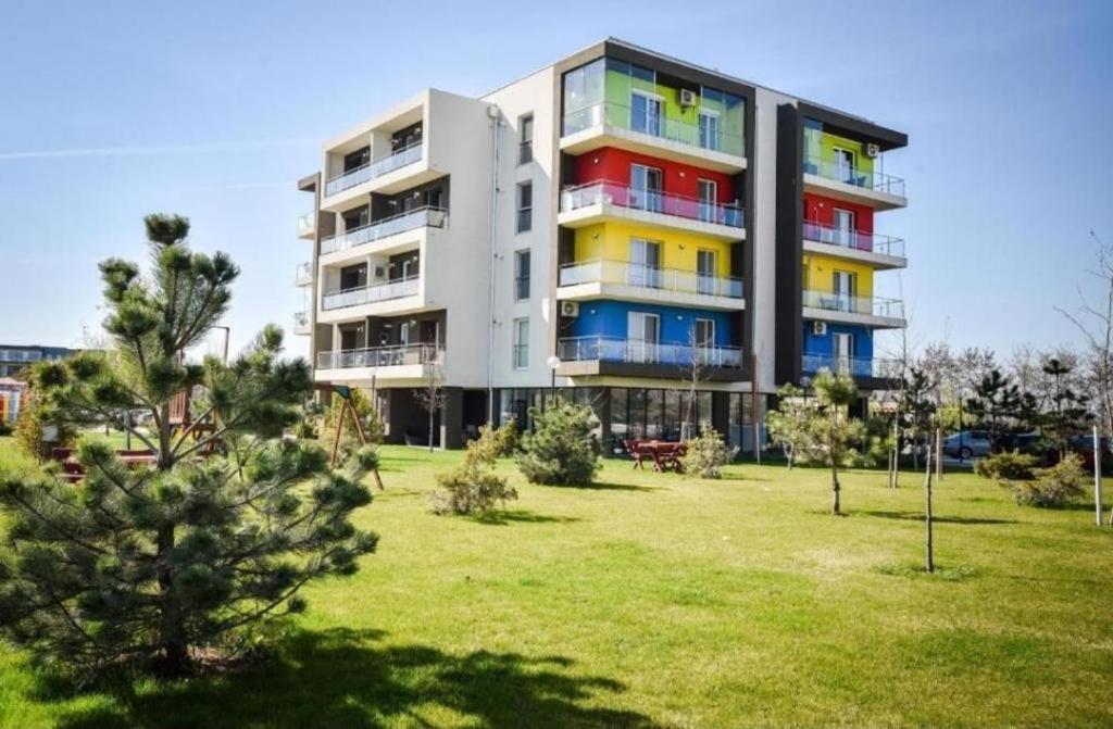 Beside Airport Apartment Otopeni Bagian luar foto
